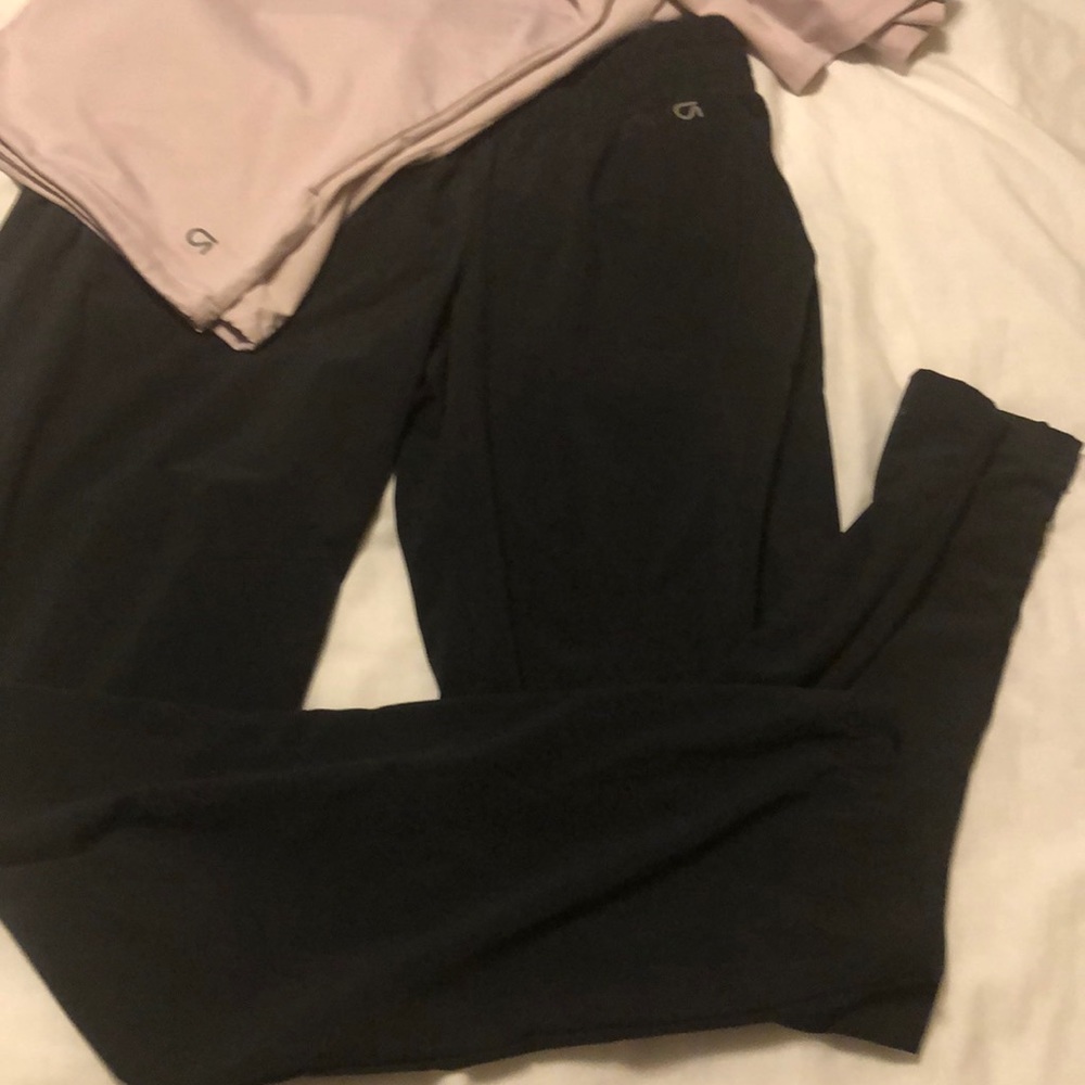 Gap Soft Lightactive Joggers/ Like New - image 2